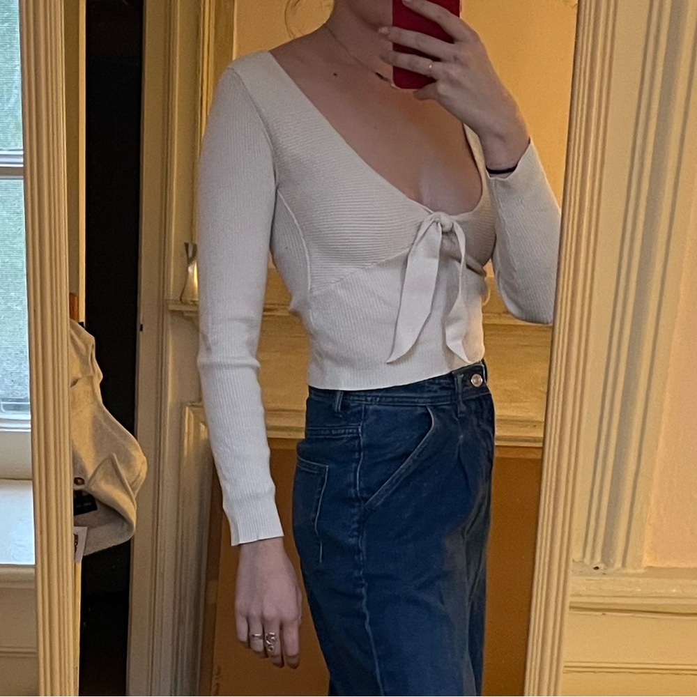 La hearts tie front cropped sweater
